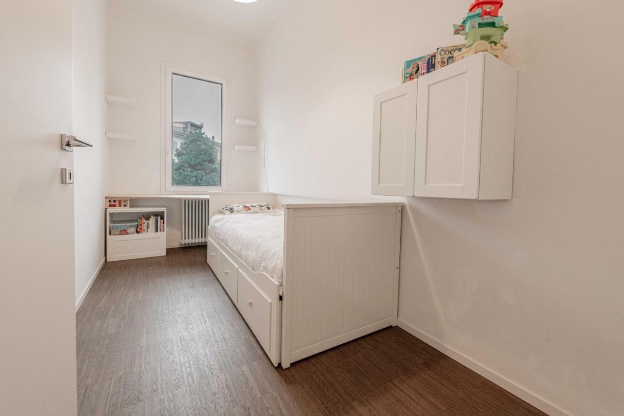 Realkasa De Crescenzi Family Apartment Bologna Bagian luar foto