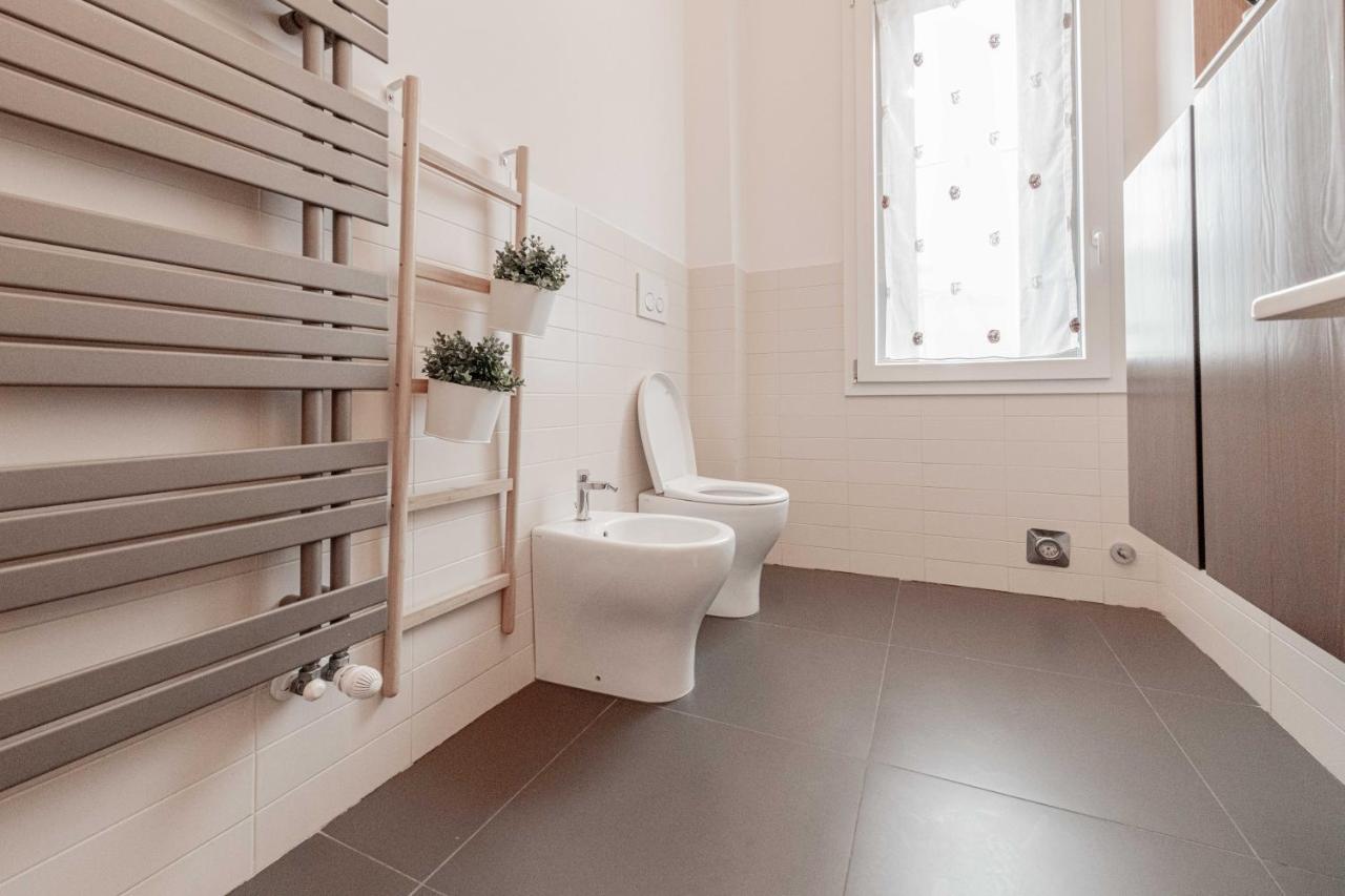 Realkasa De Crescenzi Family Apartment Bologna Bagian luar foto